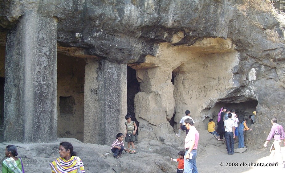 Facade of Elephanta Cave 2